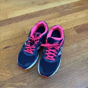 New Balance 460 Pink/Navy Blue size 10 women
